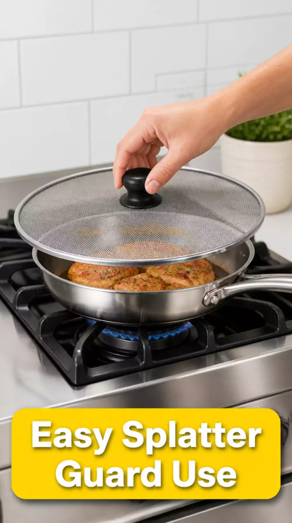 The Kitchen Splatter Guard Trick That Keeps the Hob Completely Clean